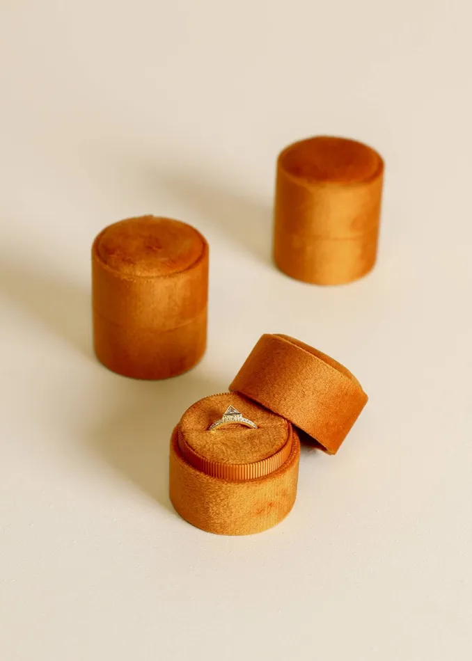 JaxKelly Velvet Jewelry Box Circle Burnt Orange Rings