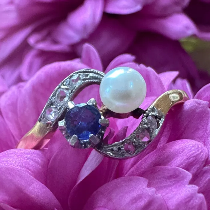 18 Karat White GoldPlatinum Sapphire Pearl Ring 20000115 ONeills Estate Jewelry Rings 18 Karat White GoldPlatinum Sapphire Pearl Ring 20000115 ONeills Estate Jewelry Rings
