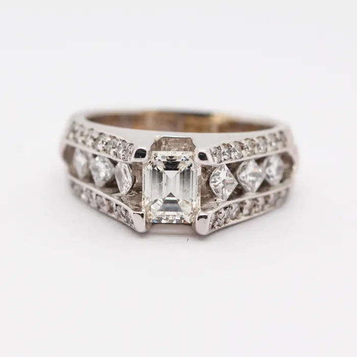 FULLERS PURCHASE FROM PUBLIC Rings 18KW 1CTTW DIAMOND ENGAGEMENT RING 70CT EMER CTR JI1 N1445 FULLERS PURCHASE FROM PUBLIC Rings 18KW 1CTTW DIAMOND ENGAGEMENT RING 70CT EMER CTR JI1 N1445